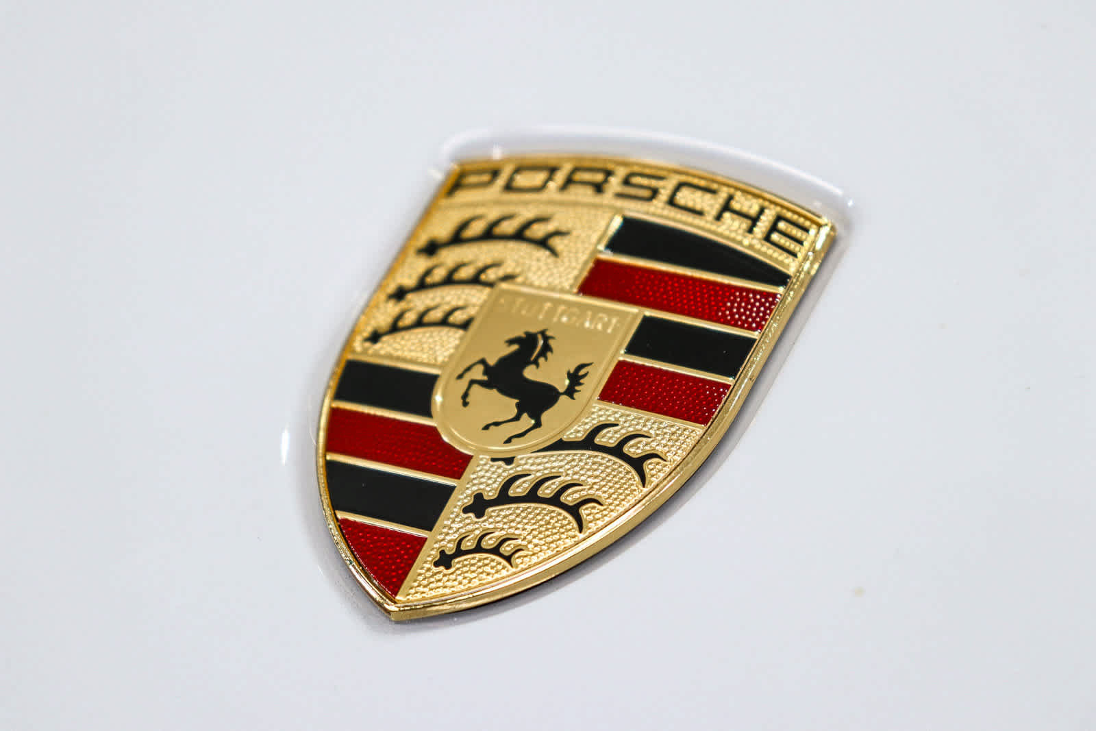 Used 2022 Porsche Panamera RWD image 9