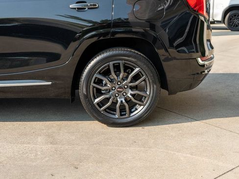 Used 2023 GMC Terrain Denali w/ Black Diamond Edition AWD/4WD image 33