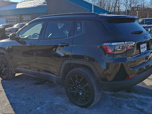 Used 2023 Jeep Compass Altitude image 9