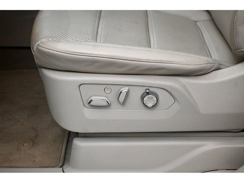 Used 2023 Cadillac Escalade Premium Luxury Platinum image 42