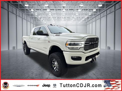 Used 2022 RAM 3500 Laramie AWD/4WD image 1