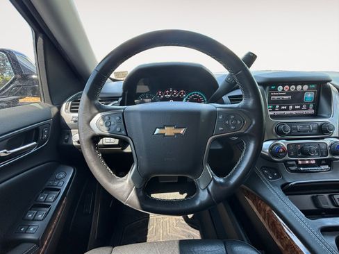 Used 2019 Chevrolet Tahoe Premier AWD/4WD image 12