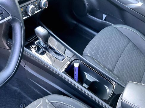 Certified 2024 Nissan Kicks SV image 16