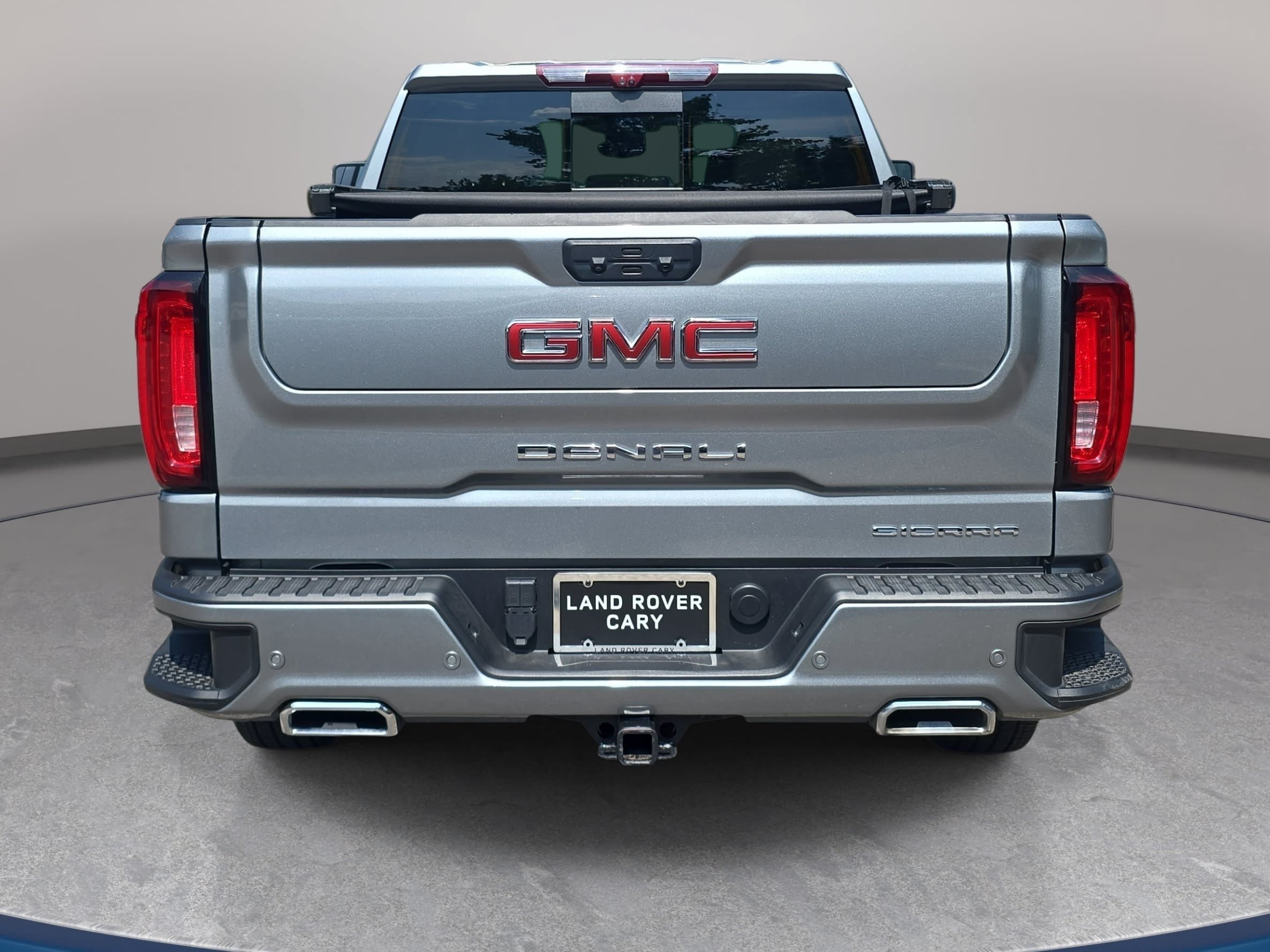 Used 2025 GMC Sierra 1500 Denali w/ Denali Reserve Package AWD/4WD image 6