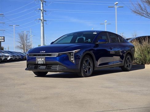 New 2026 Kia K4 LXS image 18
