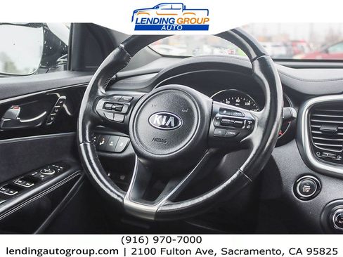 Used 2016 Kia Sorento SX image 14