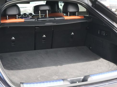 Used 2024 Mercedes-Benz GLC 300 4MATIC image 23