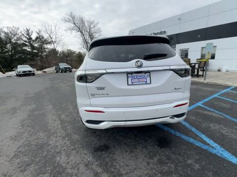 Certified 2024 Buick Enclave Avenir w/ Avenir Technology Package image 7