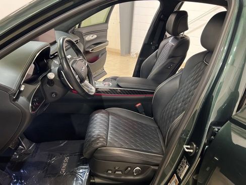 Used 2023 Genesis GV70 3.5T Sport w/ Sport Prestige Package image 9