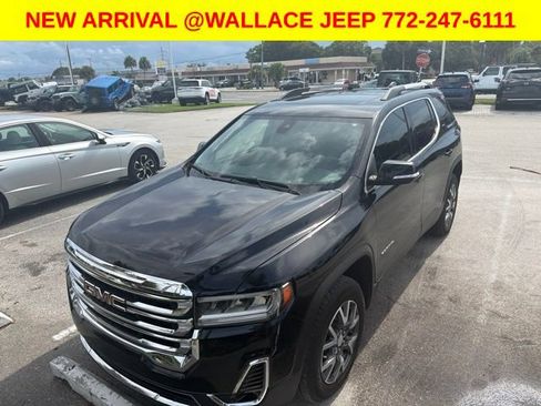 Used 2023 GMC Acadia SLT w/ Preferred Package FWD image 16