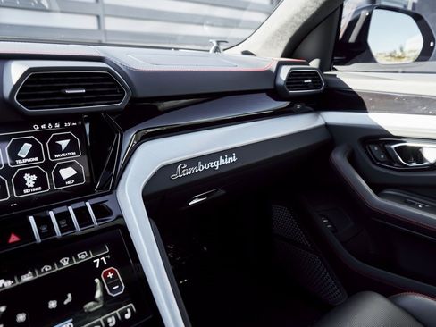 Used 2021 Lamborghini Urus image 81