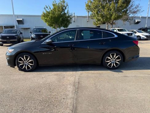 Used 2016 Chevrolet Malibu LT w/ Leather Package image 2