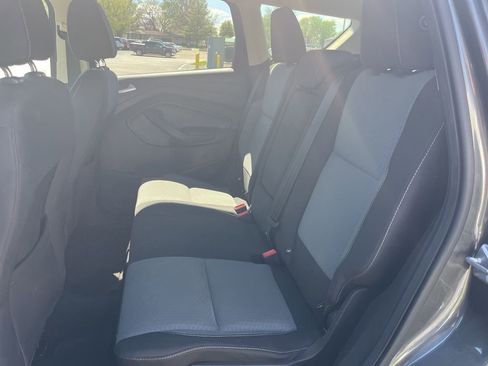 Used 2017 Ford Escape SE FWD image 12