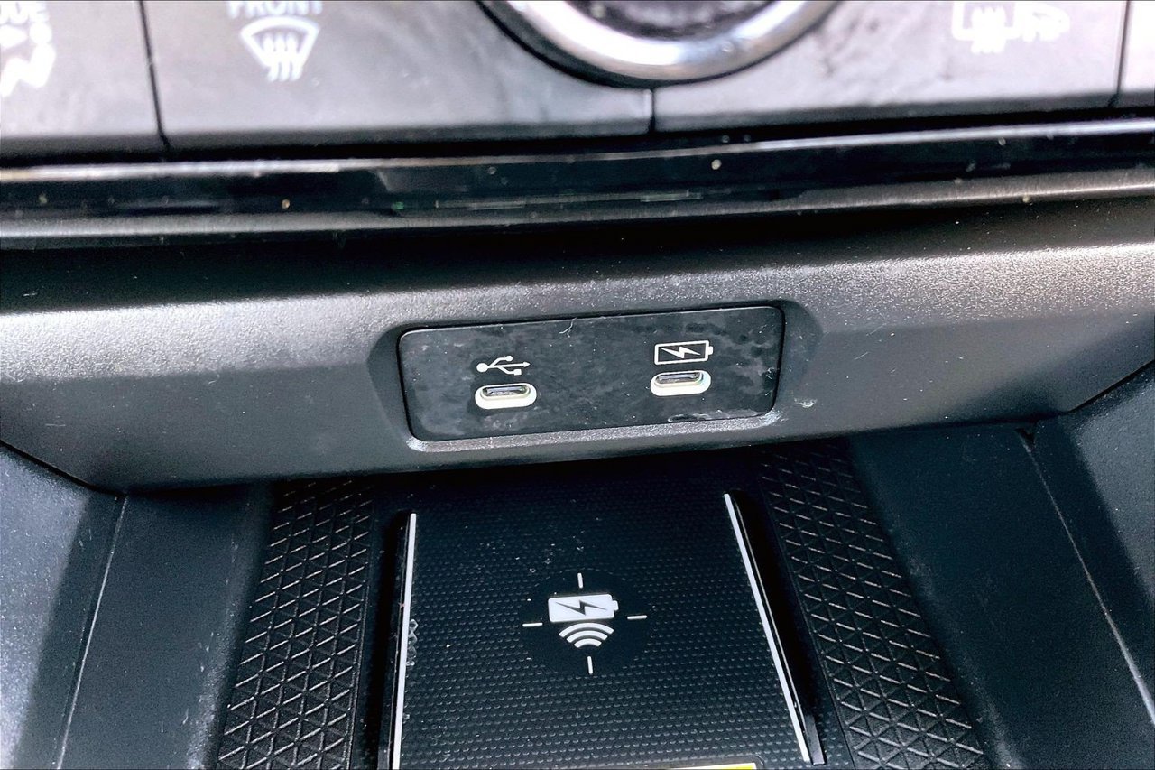 Used 2023 Honda Accord Touring image 18