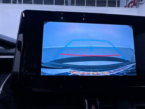 Used 2023 Toyota Corolla LE image 25