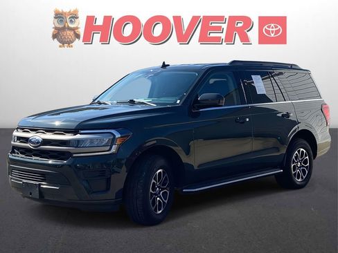 Used 2023 Ford Expedition XLT image 6