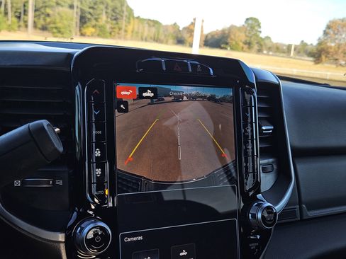 Used 2024 RAM 3500 Big Horn w/ Night Edition image 19