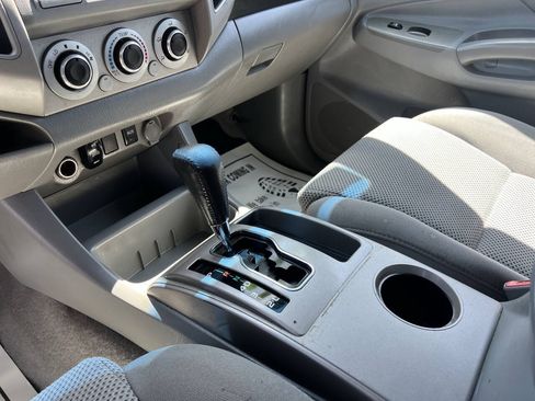 Used 2010 Toyota Tacoma PreRunner RWD image 34