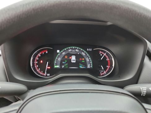 Used 2025 Toyota RAV4 LE FWD image 11