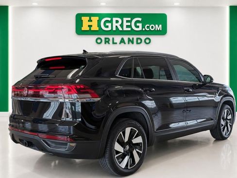 Used 2026 Volkswagen Atlas Cross Sport SE FWD image 6