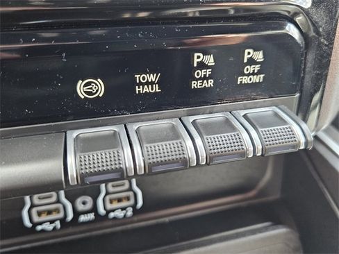 New 2025 RAM 2500 Big Horn AWD/4WD image 16
