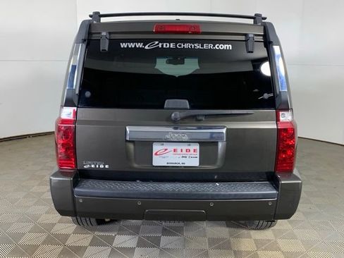 Used 2006 Jeep Commander Limited RWD image 13