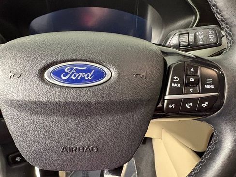 Certified 2021 Ford Escape Titanium image 24