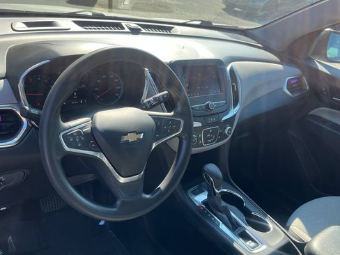 Used 2022 Chevrolet Equinox LS AWD/4WD image 27
