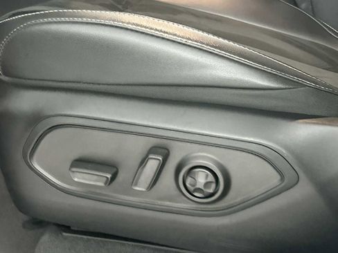 Used 2023 Jeep Grand Cherokee Altitude image 14