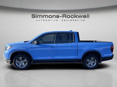Used 2025 Honda Ridgeline TrailSport image 12