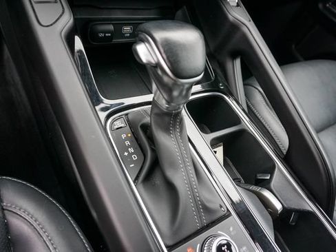 Used 2025 Kia Telluride S AWD/4WD image 22