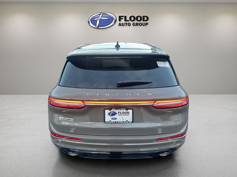 New 2026 Lincoln Corsair Premiere image 6