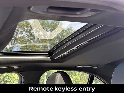 Used 2020 Mercedes-Benz CLA 250 4MATIC w/ Multimedia Package image 23