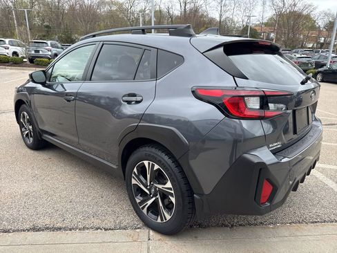 Used 2024 Subaru Crosstrek 2.0i Premium image 4