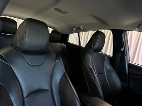 Used 2022 Toyota Prius Prime XLE FWD image 18