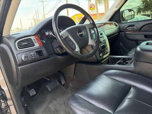 Used 2014 GMC Yukon SLE image 7