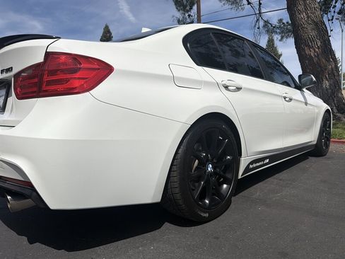 Used 2014 BMW 320i Sedan RWD image 7