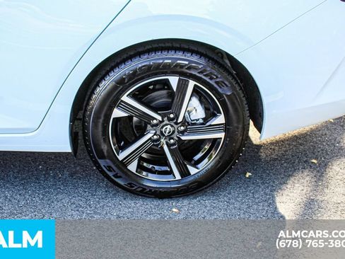 Used 2024 Nissan Sentra SV FWD image 13