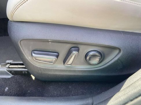 Used 2019 Toyota RAV4 XLE Premium FWD image 19