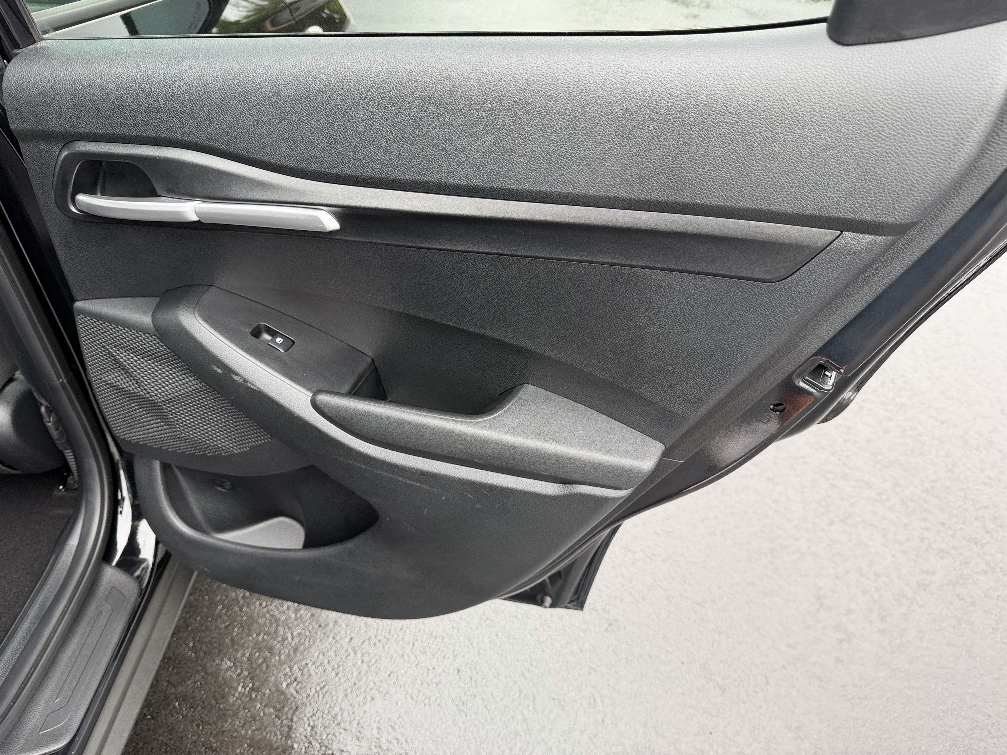 Used 2023 Kia Seltos LX AWD/4WD image 16
