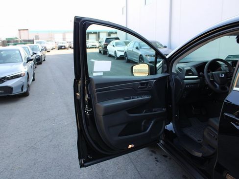 New 2026 Honda Odyssey EX-L image 17