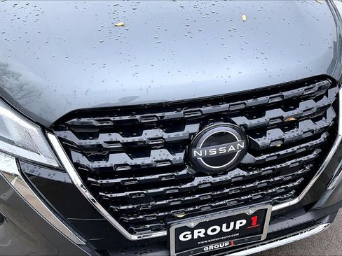 Certified 2025 Nissan Kicks Play S FWD image 28