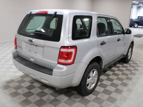 Used 2011 Ford Escape XLS w/ 101A Rapid Spec Order Code image 7