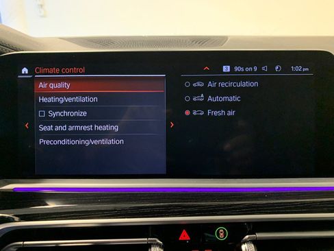 Used 2022 BMW X7 xDrive40i w/ M Sport Package AWD/4WD image 56