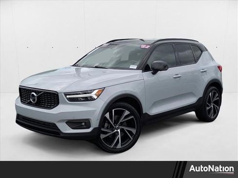Used 2022 Volvo XC40 T5 R-Design w/ Protection Package Premier image 1