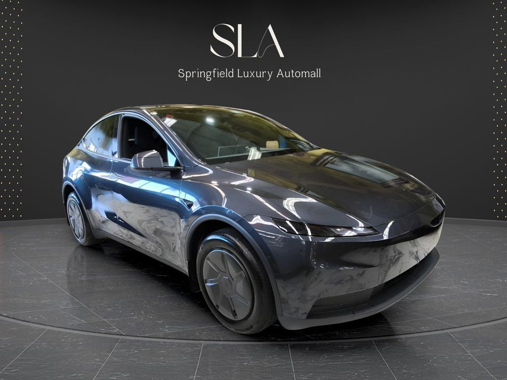 Used 2026 Tesla Model Y 2WD image 1
