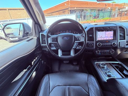 Used 2019 Ford Expedition Platinum AWD/4WD image 37