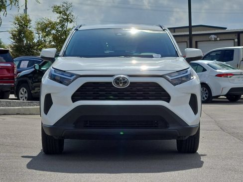 Used 2025 Toyota RAV4 XLE FWD image 8