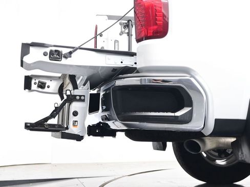 Used 2025 Chevrolet Silverado 1500 LT w/ LPO, Dark Essentials Package image 42