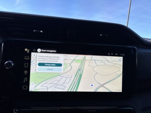 Used 2024 GMC Sierra 2500 AT4X image 25